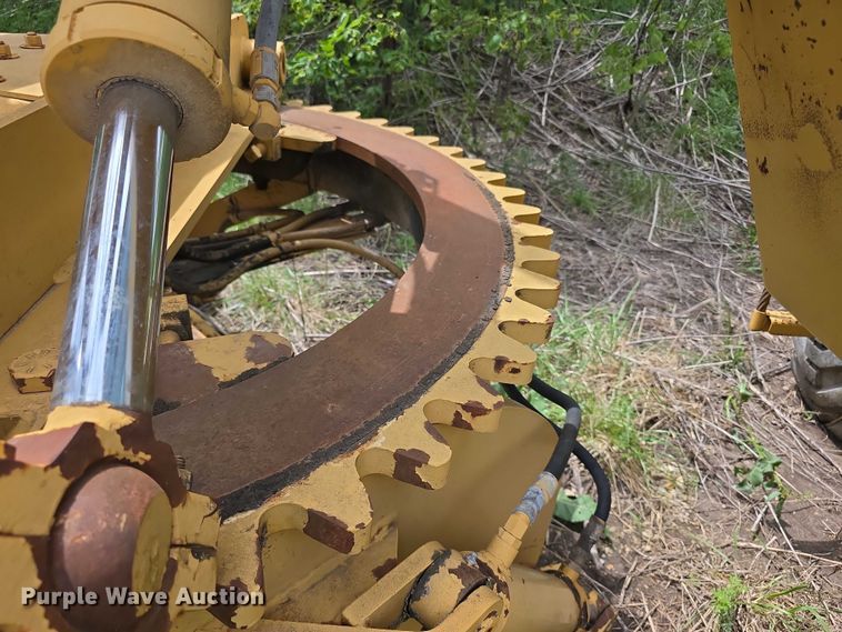 image for item FH6046 Champion 720 motor grader