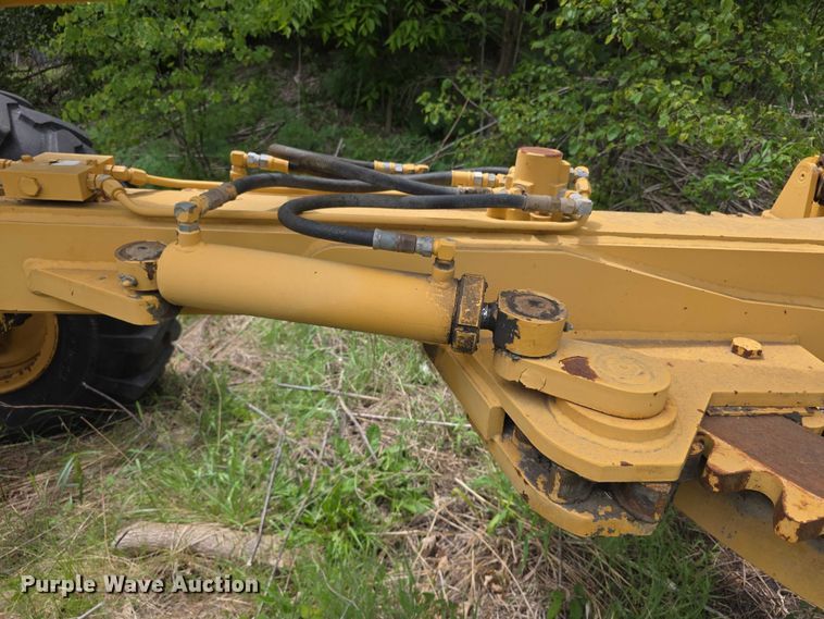 image for item FH6046 Champion 720 motor grader