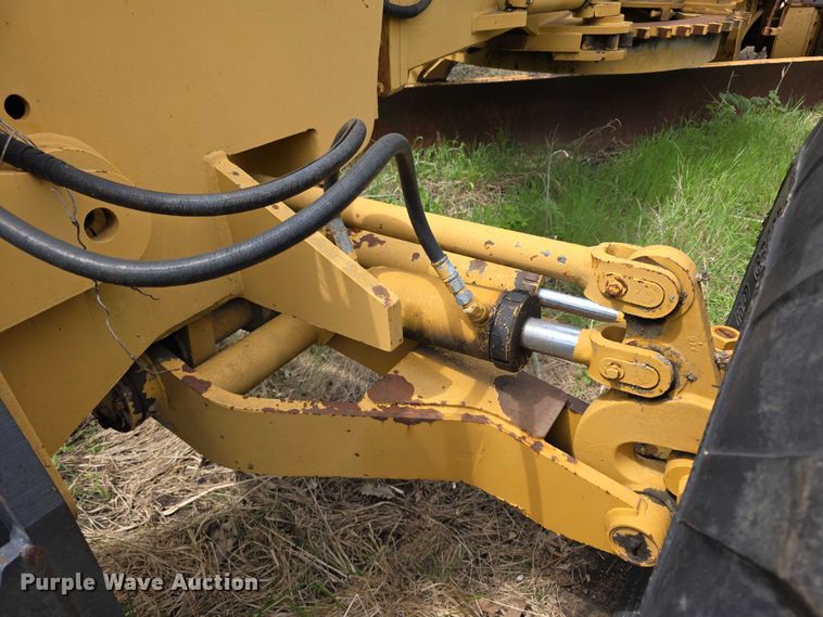 image for item FH6046 Champion 720 motor grader