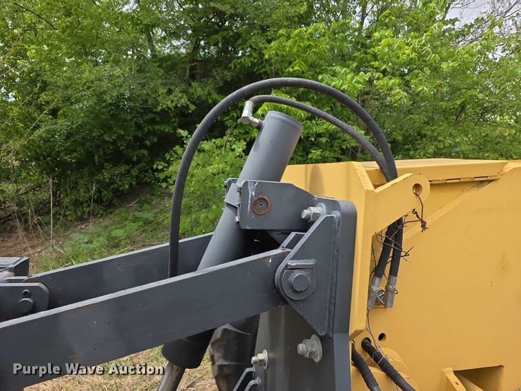 image for item FH6046 Champion 720 motor grader