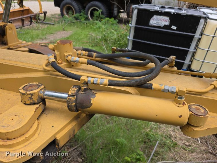 image for item FH6046 Champion 720 motor grader
