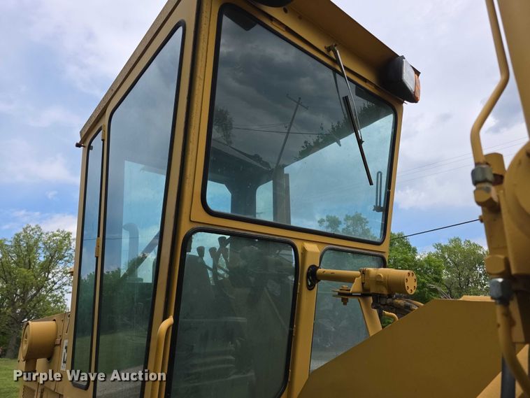 image for item FH6046 Champion 720 motor grader