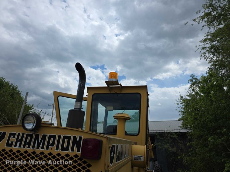 image for item FH6046 Champion 720 motor grader
