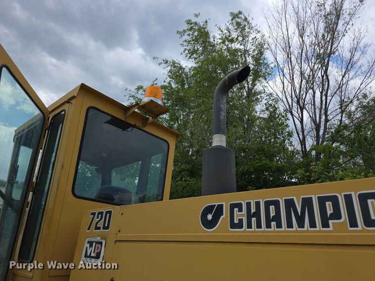 image for item FH6046 Champion 720 motor grader