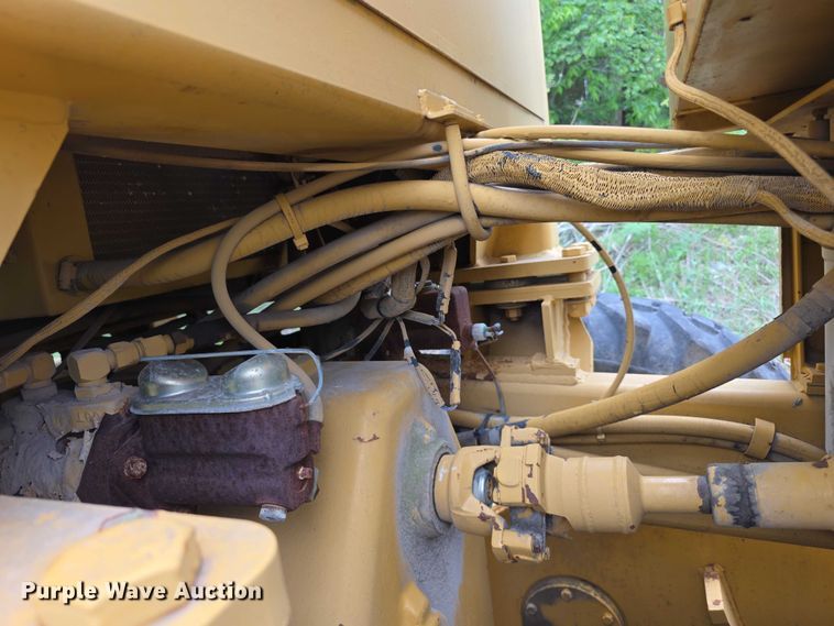 image for item FH6046 Champion 720 motor grader