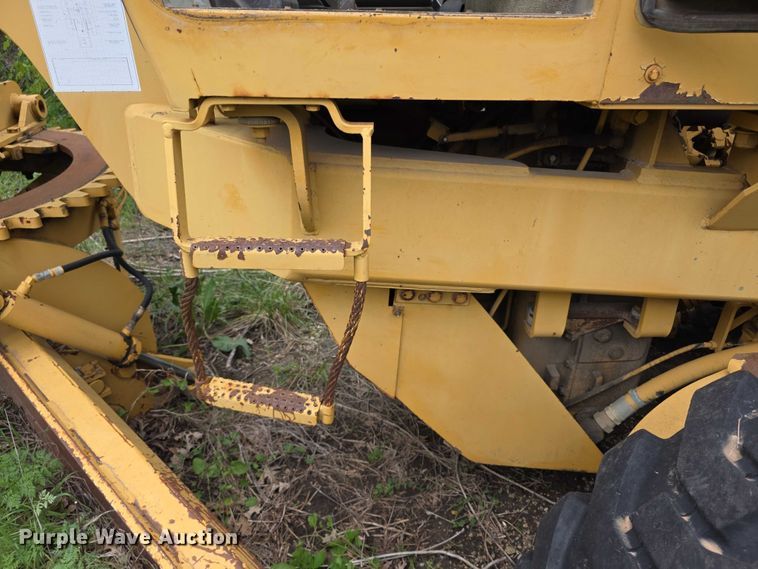 image for item FH6046 Champion 720 motor grader