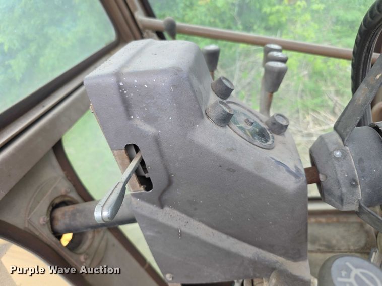 image for item FH6046 Champion 720 motor grader