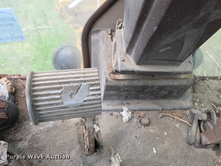 image for item FH6046 Champion 720 motor grader