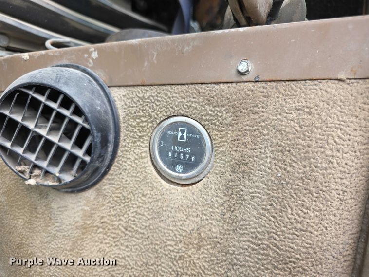 image for item FH6046 Champion 720 motor grader