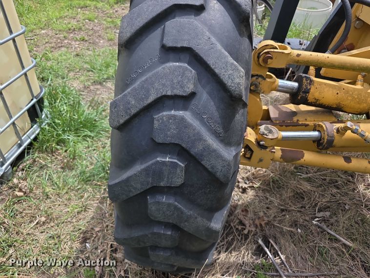 image for item FH6046 Champion 720 motor grader