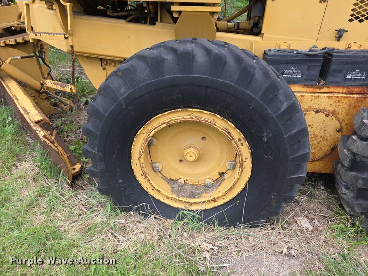 image for item FH6046 Champion 720 motor grader