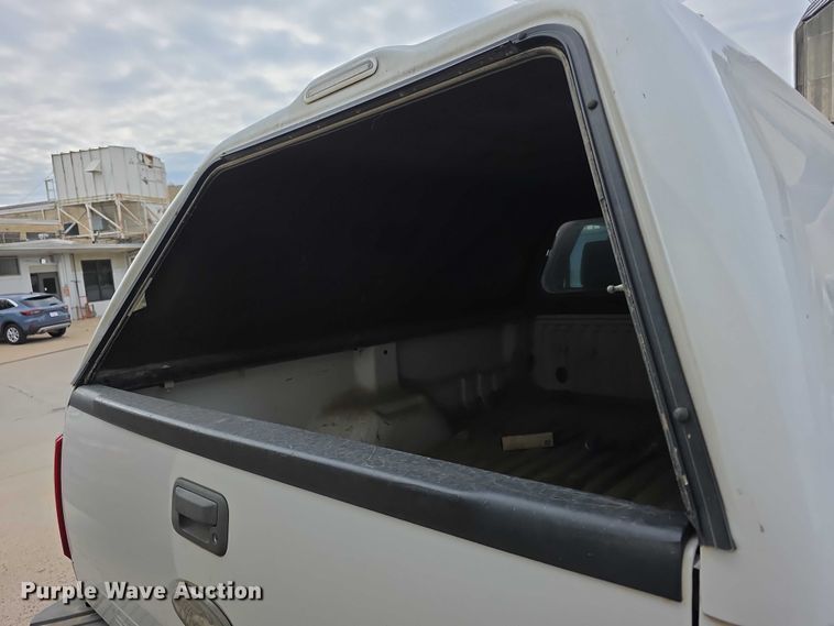 image for item FH6048 2011 Ford F350 Super Duty Crew Cab pickup truck