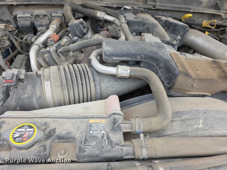 image for item FH6048 2011 Ford F350 Super Duty Crew Cab pickup truck