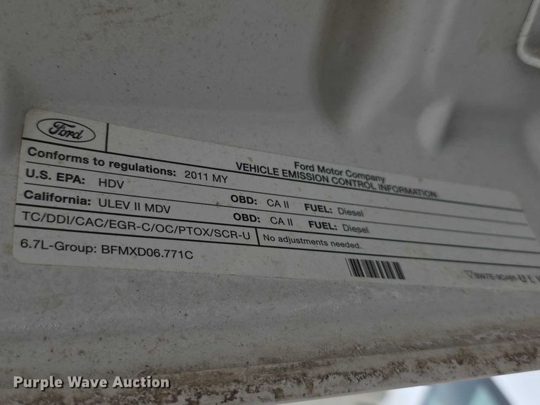image for item FH6048 2011 Ford F350 Super Duty Crew Cab pickup truck