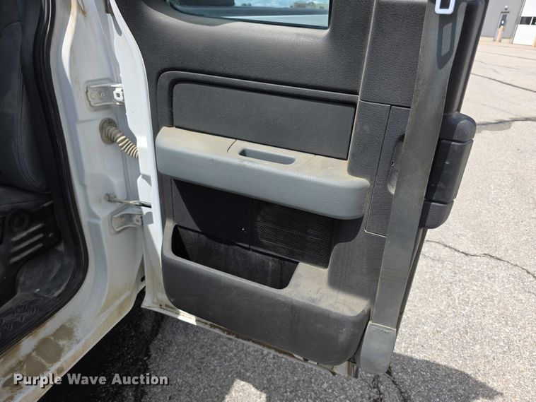image for item FH6049 2014 Ford F150 Ext. Cab pickup truck