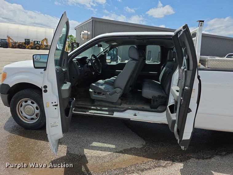 image for item FH6050 2014 Ford F150 Ext. Cab pickup truck