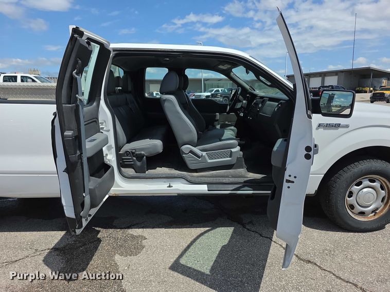 image for item FH6050 2014 Ford F150 Ext. Cab pickup truck