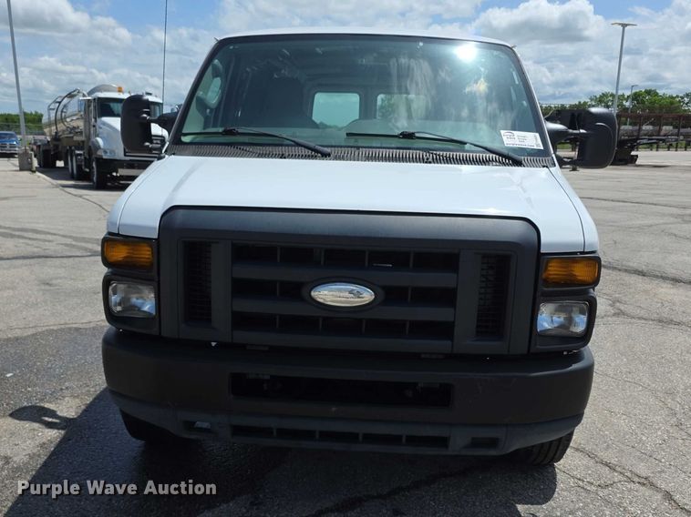 image for item FH6051 2014 Ford E250 van