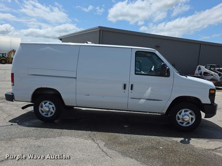 image for item FH6051 2014 Ford E250 van