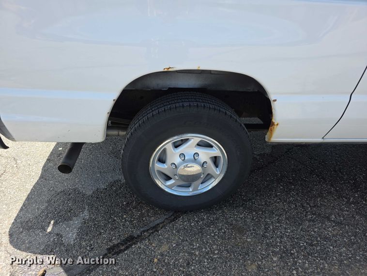 image for item FH6051 2014 Ford E250 van