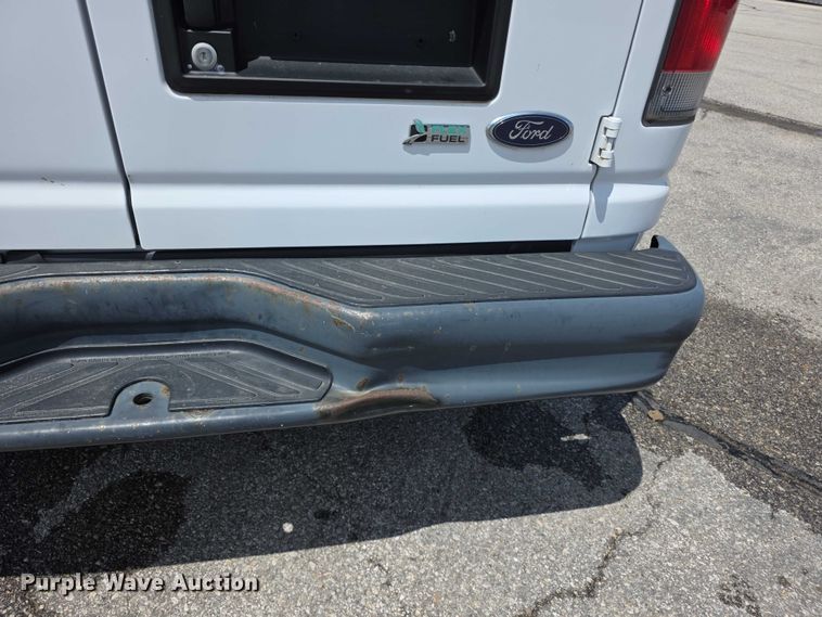 image for item FH6051 2014 Ford E250 van