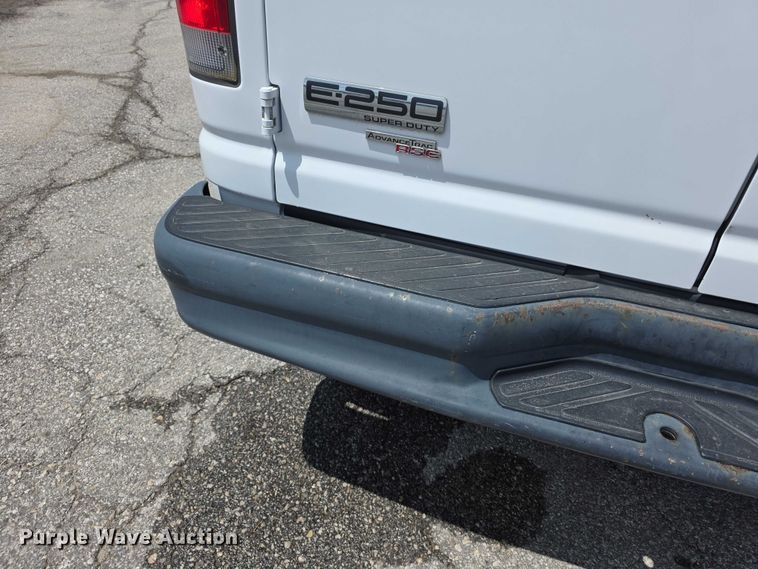image for item FH6051 2014 Ford E250 van