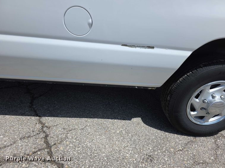 image for item FH6051 2014 Ford E250 van