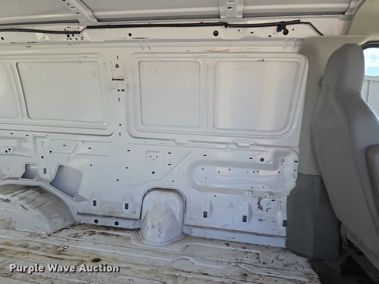 image for item FH6051 2014 Ford E250 van