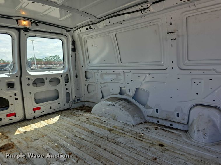image for item FH6051 2014 Ford E250 van