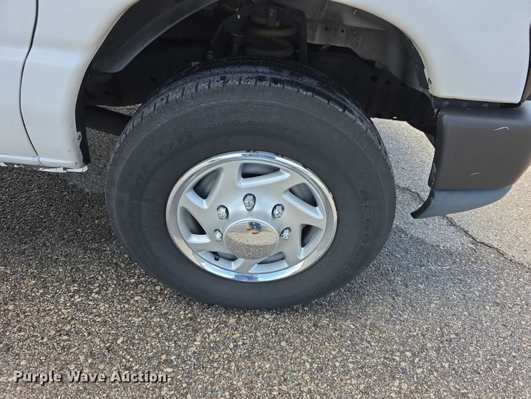 image for item FH6051 2014 Ford E250 van