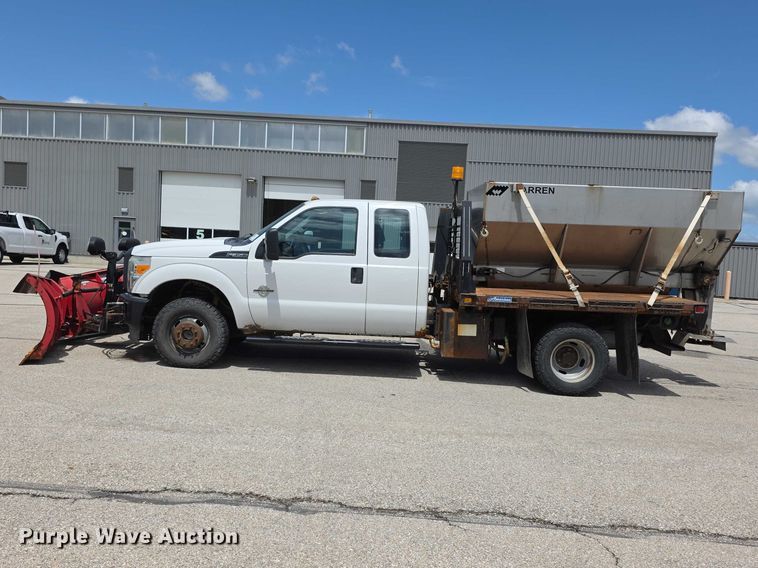 image for item FH6052 2014 Ford F350 Super Duty Ext. Cab dump flatbed pickup truck