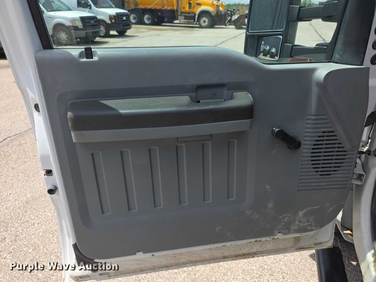 image for item FH6052 2014 Ford F350 Super Duty Ext. Cab dump flatbed pickup truck