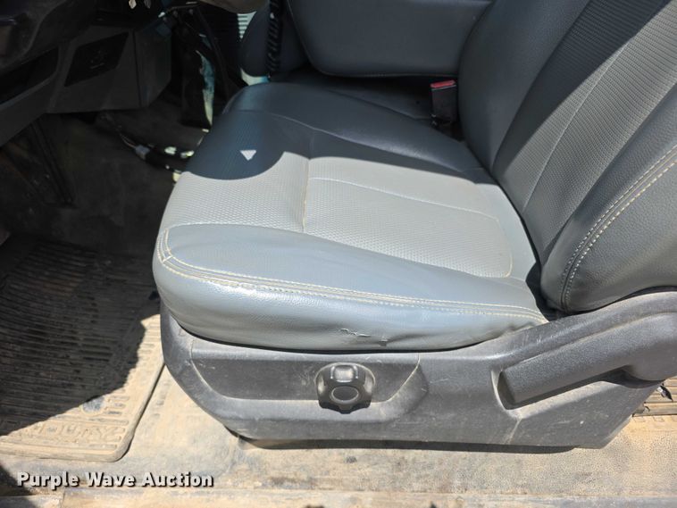 image for item FH6052 2014 Ford F350 Super Duty Ext. Cab dump flatbed pickup truck