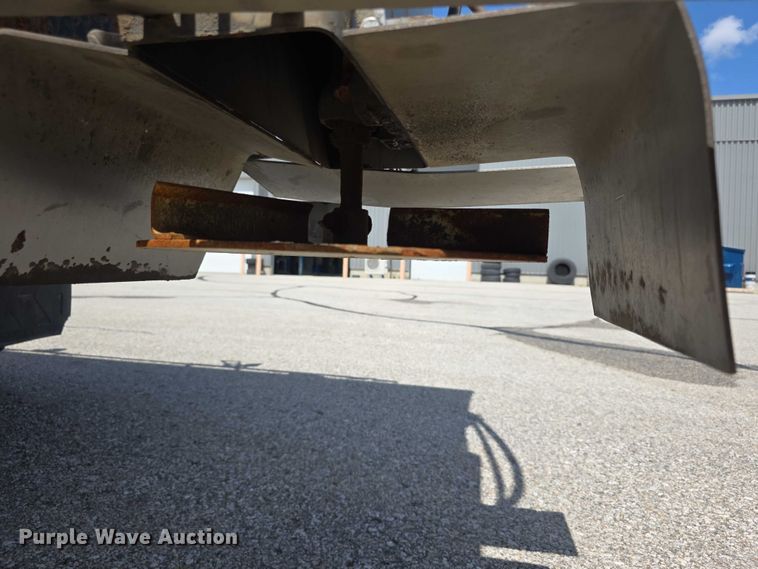 image for item FH6052 2014 Ford F350 Super Duty Ext. Cab dump flatbed pickup truck