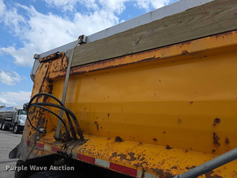 image for item FH6053 2015 Mack Granite GU713 dump truck