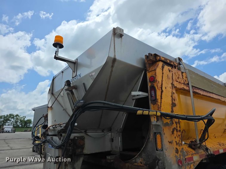 image for item FH6053 2015 Mack Granite GU713 dump truck