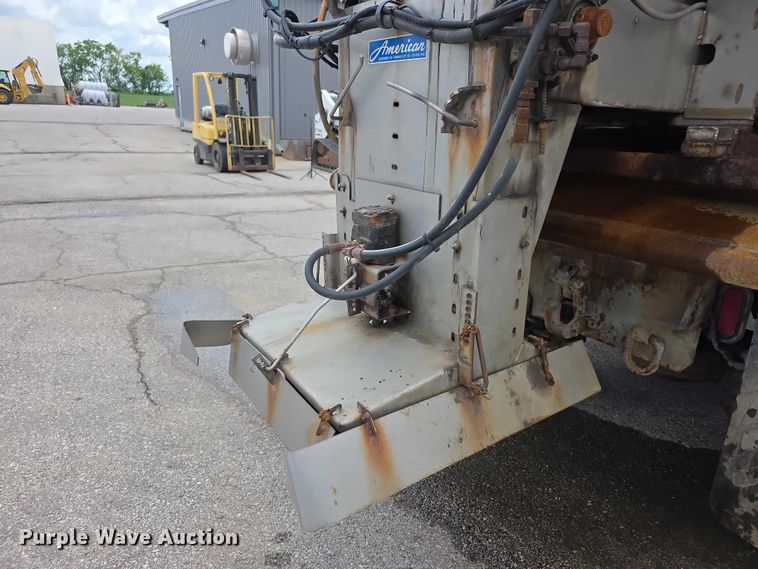 image for item FH6053 2015 Mack Granite GU713 dump truck