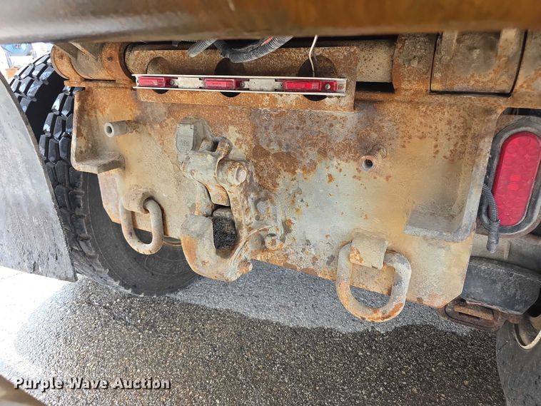 image for item FH6053 2015 Mack Granite GU713 dump truck