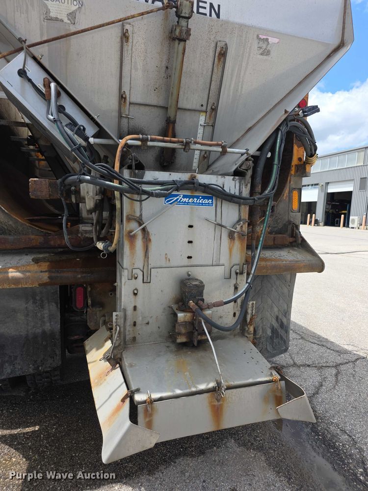 image for item FH6053 2015 Mack Granite GU713 dump truck