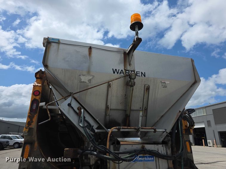 image for item FH6053 2015 Mack Granite GU713 dump truck