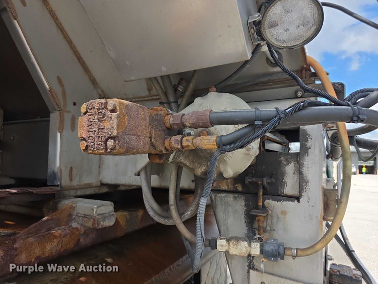 image for item FH6053 2015 Mack Granite GU713 dump truck