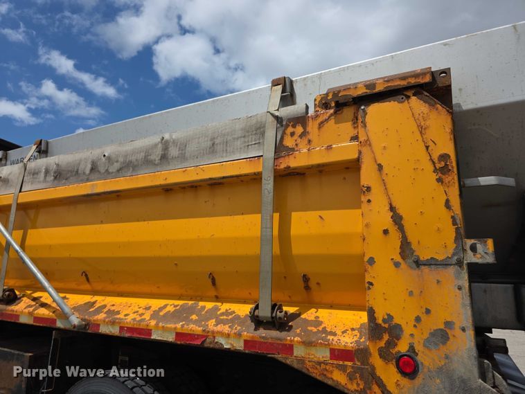 image for item FH6053 2015 Mack Granite GU713 dump truck