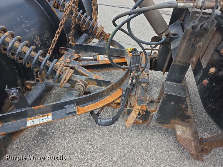 image for item FH6053 2015 Mack Granite GU713 dump truck