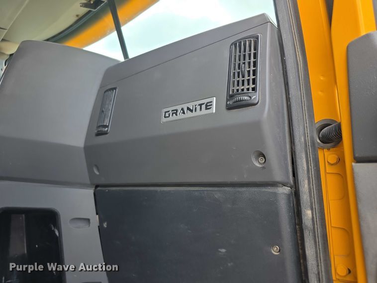 image for item FH6053 2015 Mack Granite GU713 dump truck