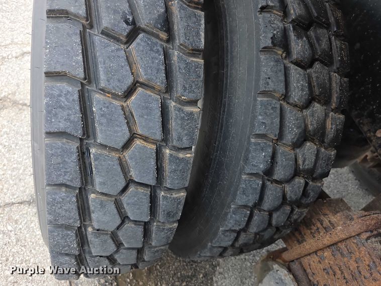 image for item FH6053 2015 Mack Granite GU713 dump truck