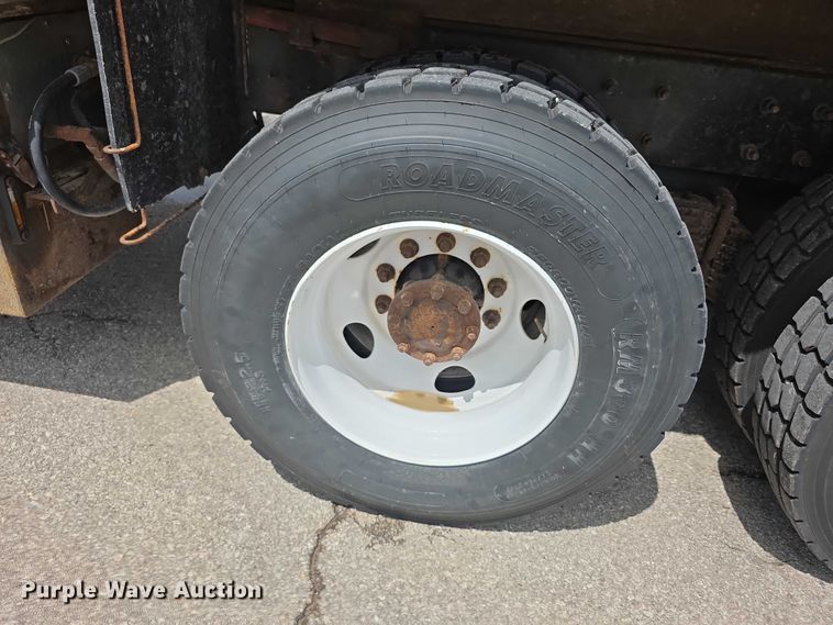 image for item FH6053 2015 Mack Granite GU713 dump truck