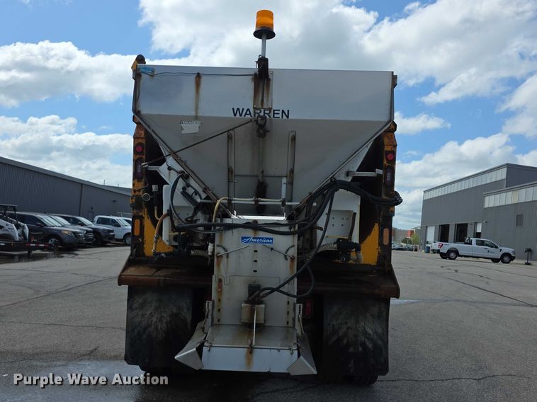 image for item FH6054 2015 Mack Granite GU713 dump truck