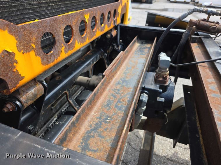 image for item FH6054 2015 Mack Granite GU713 dump truck