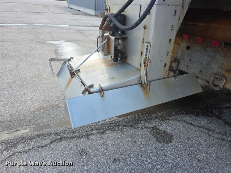 image for item FH6054 2015 Mack Granite GU713 dump truck