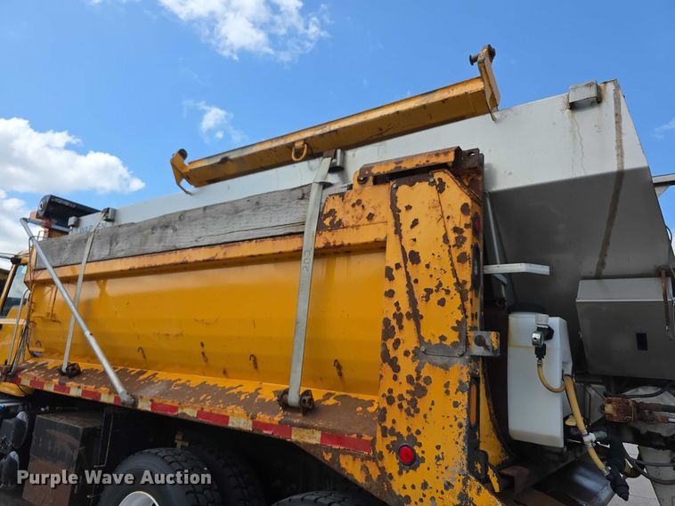 image for item FH6054 2015 Mack Granite GU713 dump truck